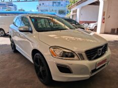 VOLVO XC 60 T5 R-DESIGN 2.0 AWD 2012/2012 SCHAEFER AUTOMÓVEIS TEUTÔNIA / Carros no Vale