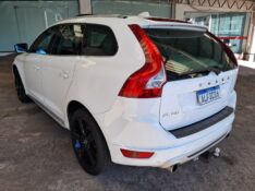 VOLVO XC 60 T5 R-DESIGN 2.0 AWD 2012/2012 SCHAEFER AUTOMÓVEIS TEUTÔNIA / Carros no Vale