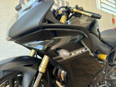 HONDA MOTOS CBR 600 F /2012 RT 811 VEÍCULOS ARROIO DO MEIO / Carros no Vale