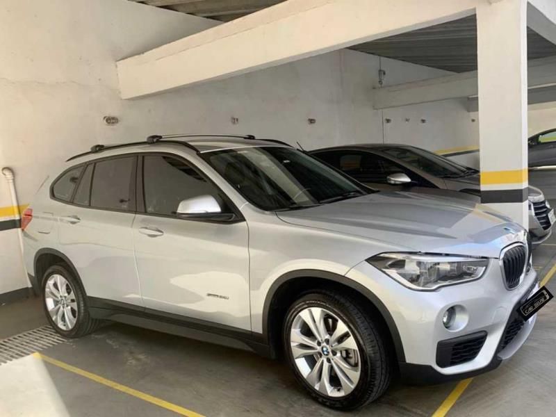 BMW X1 2.0 16V TURBO ACTIVEFLEX SDRIVE20I 4P AUTOMÁTICO 2017/2017 FÁBIO BERNARDES PORTO ALEGRE / Carros no Vale