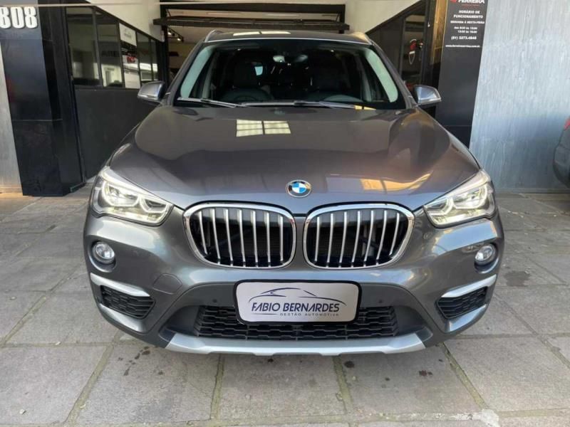BMW X1 2.0 16V TURBO ACTIVEFLEX SDRIVE20I 4P AUTOMÁTICO 2018/2019 FÁBIO BERNARDES PORTO ALEGRE / Carros no Vale