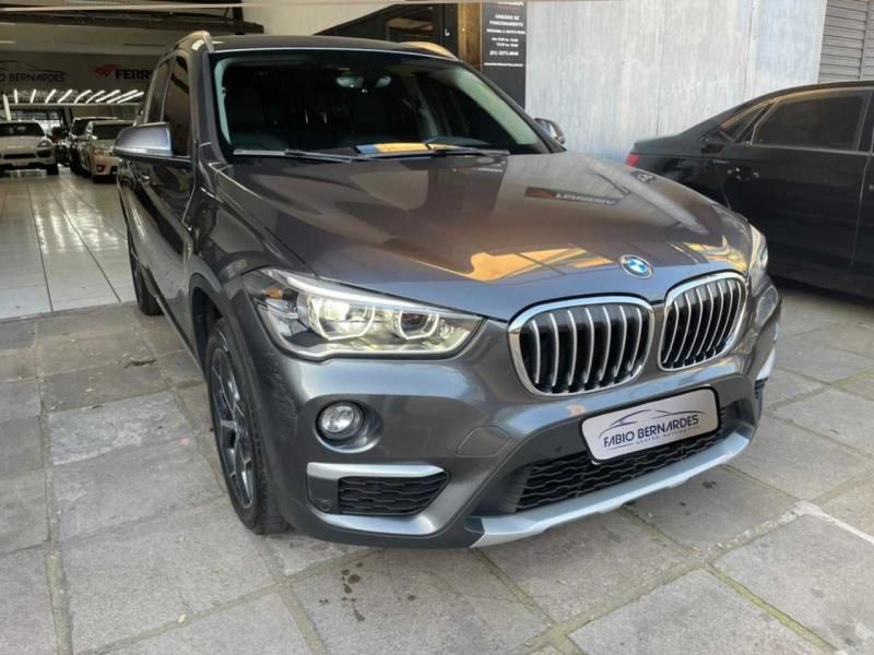 BMW X1 2.0 16V TURBO ACTIVEFLEX SDRIVE20I 4P AUTOMÁTICO 2018/2019 FÁBIO BERNARDES PORTO ALEGRE / Carros no Vale