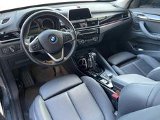 BMW X1 2.0 16V TURBO ACTIVEFLEX SDRIVE20I 4P AUTOMÁTICO 2018/2019 FÁBIO BERNARDES PORTO ALEGRE / Carros no Vale