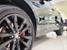 JAGUAR F-PACE 2.0 16V INGENIUM R-SPORT AWD 4P AUTOMÁTICO 2019/2020 FÁBIO BERNARDES PORTO ALEGRE / Carros no Vale