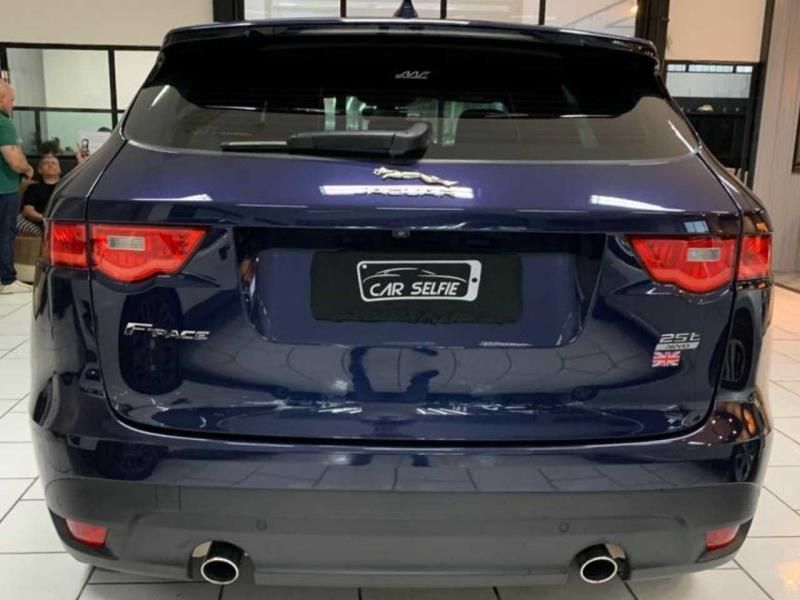 JAGUAR F-PACE 2.0 16V INGENIUM R-SPORT AWD 4P AUTOMÁTICO 2019/2019 FÁBIO BERNARDES PORTO ALEGRE / Carros no Vale