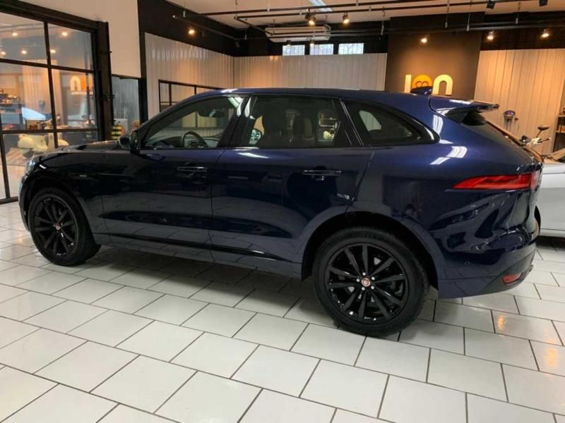 JAGUAR F-PACE 2.0 16V INGENIUM R-SPORT AWD 4P AUTOMÁTICO 2019/2019 FÁBIO BERNARDES PORTO ALEGRE / Carros no Vale
