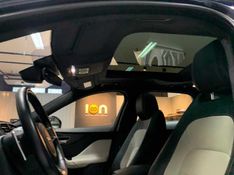JAGUAR F-PACE 2.0 16V INGENIUM R-SPORT AWD 4P AUTOMÁTICO 2019/2019 FÁBIO BERNARDES PORTO ALEGRE / Carros no Vale