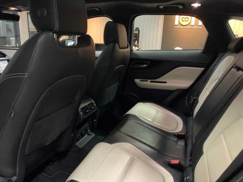 JAGUAR F-PACE 2.0 16V INGENIUM R-SPORT AWD 4P AUTOMÁTICO 2019/2019 FÁBIO BERNARDES PORTO ALEGRE / Carros no Vale