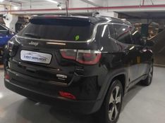 JEEP COMPASS 2.0 16V FLEX LONGITUDE AUTOMÁTICO 2018/2018 FÁBIO BERNARDES PORTO ALEGRE / Carros no Vale