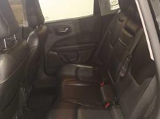JEEP COMPASS 2.0 16V FLEX LONGITUDE AUTOMÁTICO 2018/2018 FÁBIO BERNARDES PORTO ALEGRE / Carros no Vale