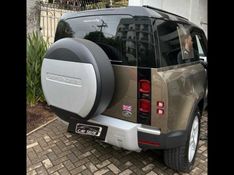 LAND ROVER DEFENDER 2.0 P300 GASOLINA 90 SE AWD AUTOMÁTICO 2021/2022 FÁBIO BERNARDES PORTO ALEGRE / Carros no Vale