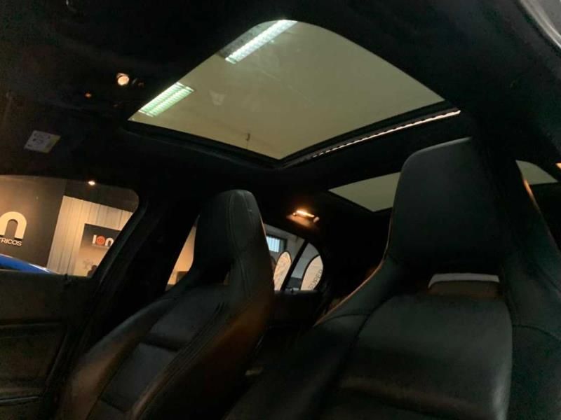 MERCEDES-BENZ GLA 200 1.6 CGI FLEX ENDURO 7G-DCT 2017/2018 FÁBIO BERNARDES PORTO ALEGRE / Carros no Vale