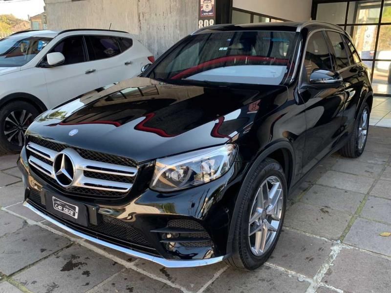 MERCEDES-BENZ GLC 250 2.0 CGI GASOLINA 4MATIC 9G-TRONIC 2015/2016 FÁBIO BERNARDES PORTO ALEGRE / Carros no Vale