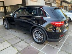 MERCEDES-BENZ GLC 250 2.0 CGI GASOLINA 4MATIC 9G-TRONIC 2015/2016 FÁBIO BERNARDES PORTO ALEGRE / Carros no Vale
