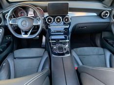 MERCEDES-BENZ GLC 250 2.0 CGI GASOLINA 4MATIC 9G-TRONIC 2015/2016 FÁBIO BERNARDES PORTO ALEGRE / Carros no Vale