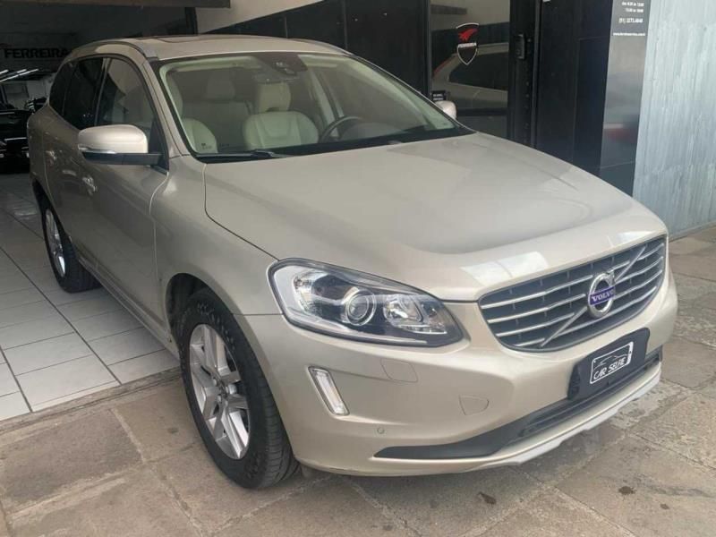 VOLVO XC60 2.4 D5 MOMENTUM DIESEL AWD 4P AUTOMÁTICO 2017/2017 FÁBIO BERNARDES PORTO ALEGRE / Carros no Vale