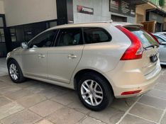 VOLVO XC60 2.4 D5 MOMENTUM DIESEL AWD 4P AUTOMÁTICO 2017/2017 FÁBIO BERNARDES PORTO ALEGRE / Carros no Vale