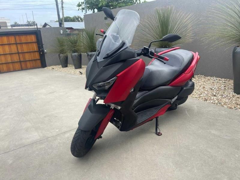 YAMAHA XMAX ABS 2020/2021 FÁBIO BERNARDES PORTO ALEGRE / Carros no Vale
