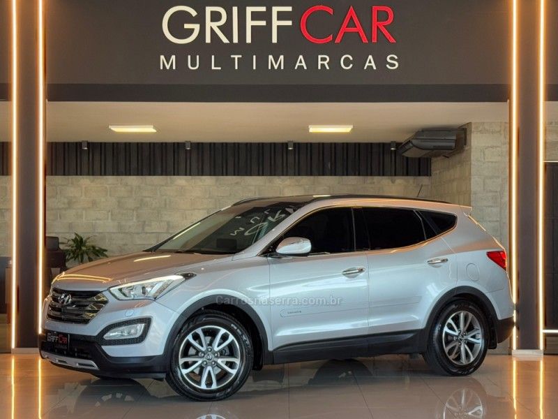 HYUNDAI SANTA FÉ 3.3 MPFI 4X4 7 LUGARES V6 270CV 2013/2014 GRIFFCAR MULTIMARCAS DOIS IRMÃOS / Carros no Vale