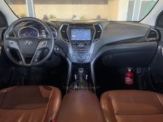 HYUNDAI SANTA FÉ 3.3 MPFI 4X4 7 LUGARES V6 270CV 2013/2014 GRIFFCAR MULTIMARCAS DOIS IRMÃOS / Carros no Vale