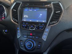 HYUNDAI SANTA FÉ 3.3 MPFI 4X4 7 LUGARES V6 270CV 2013/2014 GRIFFCAR MULTIMARCAS DOIS IRMÃOS / Carros no Vale