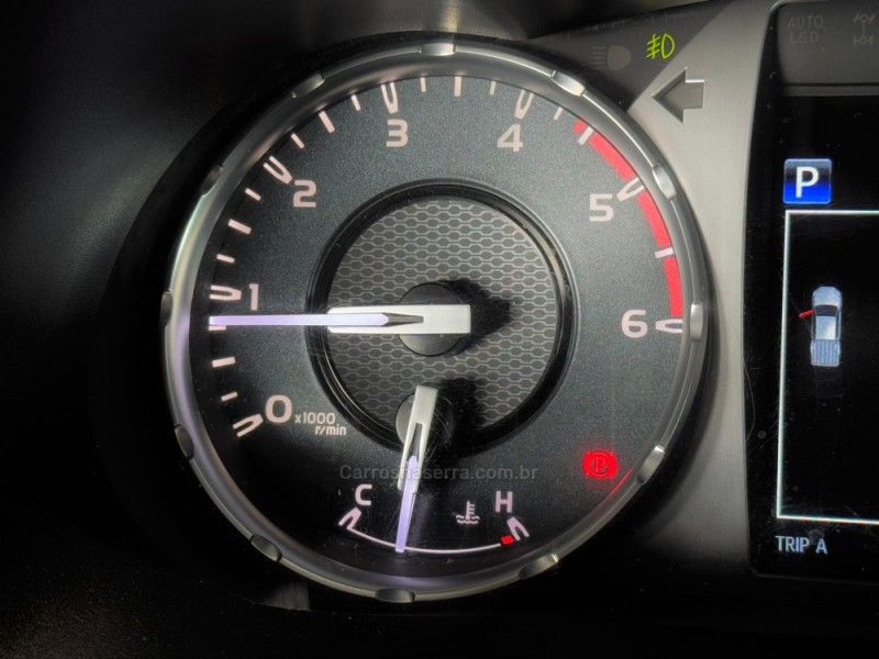 TOYOTA HILUX 2.8 SRX PLUS 4X4 CD TURBO 2020/2021 GRIFFCAR MULTIMARCAS DOIS IRMÃOS / Carros no Vale