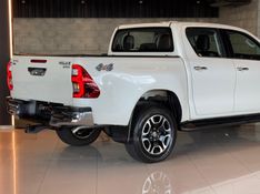 TOYOTA HILUX 2.8 SRX PLUS 4X4 CD TURBO 2020/2021 GRIFFCAR MULTIMARCAS DOIS IRMÃOS / Carros no Vale