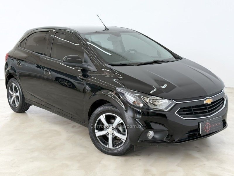 CHEVROLET ONIX 1.4 MPFI LTZ 8V 2018/2018 FOCAR VEÍCULOS CAXIAS DO SUL / Carros no Vale