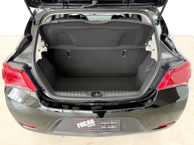 CHEVROLET ONIX 1.4 MPFI LTZ 8V 2018/2018 FOCAR VEÍCULOS CAXIAS DO SUL / Carros no Vale