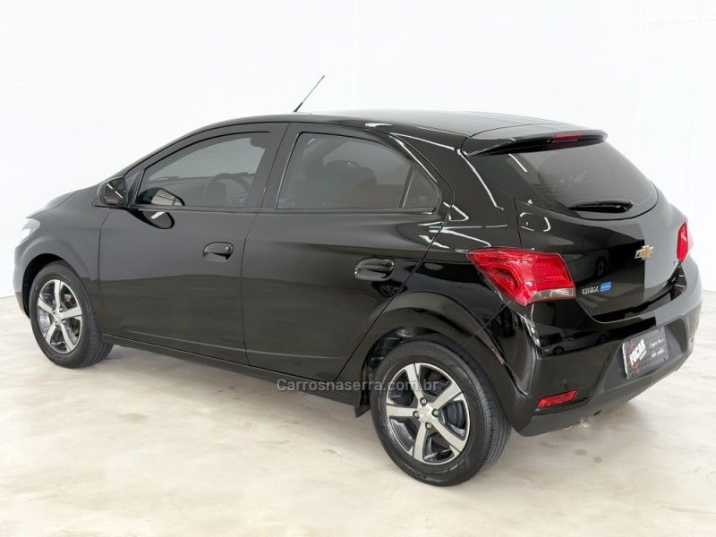CHEVROLET ONIX 1.4 MPFI LTZ 8V 2018/2018 FOCAR VEÍCULOS CAXIAS DO SUL / Carros no Vale