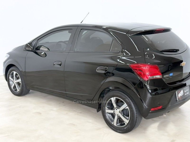 CHEVROLET ONIX 1.4 MPFI LTZ 8V 2018/2018 FOCAR VEÍCULOS CAXIAS DO SUL / Carros no Vale