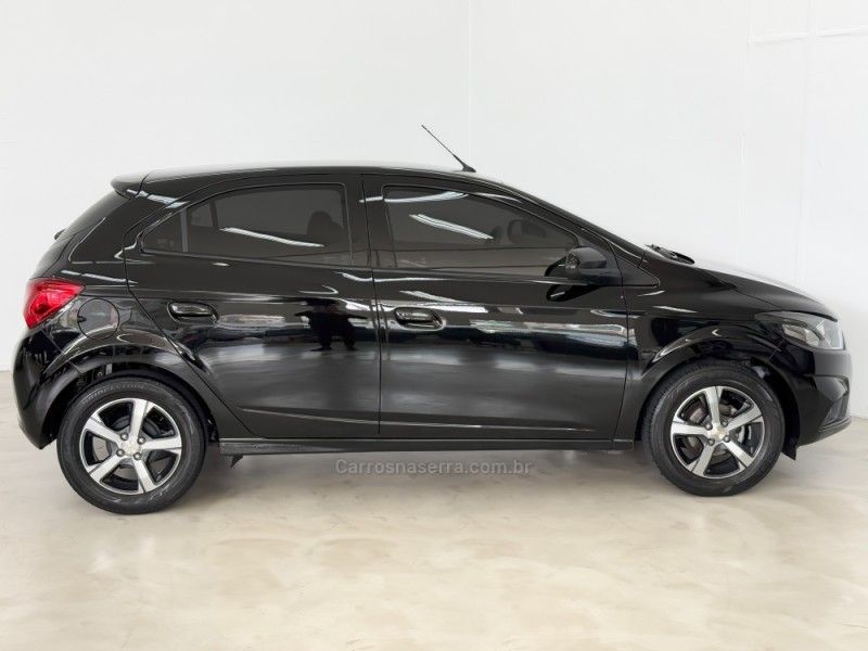CHEVROLET ONIX 1.4 MPFI LTZ 8V 2018/2018 FOCAR VEÍCULOS CAXIAS DO SUL / Carros no Vale
