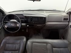 FORD F-250 4.2 XLT 4X2 CD TURBO INTERCOOLER 2005/2005 FOCAR VEÍCULOS CAXIAS DO SUL / Carros no Vale
