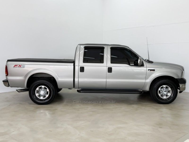 FORD F-250 4.2 XLT 4X2 CD TURBO INTERCOOLER 2005/2005 FOCAR VEÍCULOS CAXIAS DO SUL / Carros no Vale