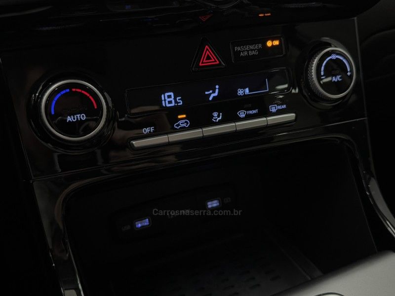 HYUNDAI CRETA 2.0 ULTIMATE 16V 2023/2024 FOCAR VEÍCULOS CAXIAS DO SUL / Carros no Vale