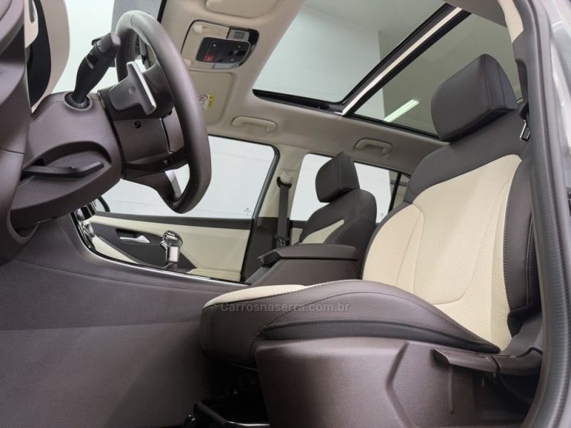 HYUNDAI CRETA 2.0 ULTIMATE 16V 2023/2024 FOCAR VEÍCULOS CAXIAS DO SUL / Carros no Vale
