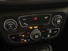 JEEP COMPASS 2.0 16V SPORT 2017/2018 FOCAR VEÍCULOS CAXIAS DO SUL / Carros no Vale