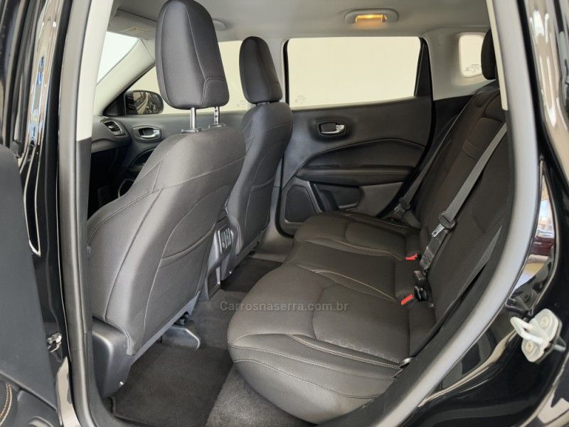 JEEP COMPASS 2.0 16V SPORT 2017/2018 FOCAR VEÍCULOS CAXIAS DO SUL / Carros no Vale