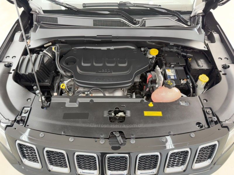 JEEP COMPASS 2.0 16V SPORT 2017/2018 FOCAR VEÍCULOS CAXIAS DO SUL / Carros no Vale