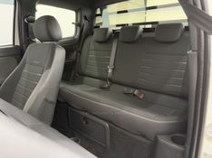 VOLKSWAGEN SAVEIRO 1.6 CROSS CD 16V 2016/2017 FOCAR VEÍCULOS CAXIAS DO SUL / Carros no Vale