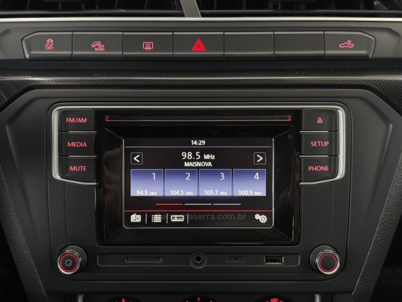VOLKSWAGEN SAVEIRO 1.6 CROSS CD 16V 2016/2017 FOCAR VEÍCULOS CAXIAS DO SUL / Carros no Vale