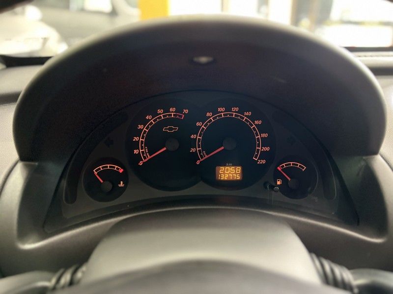 CHEVROLET CORSA 1.4 MPFI MAXX 8V 2011/2012 PRIME MULTIMARCAS CAXIAS DO SUL / Carros no Vale