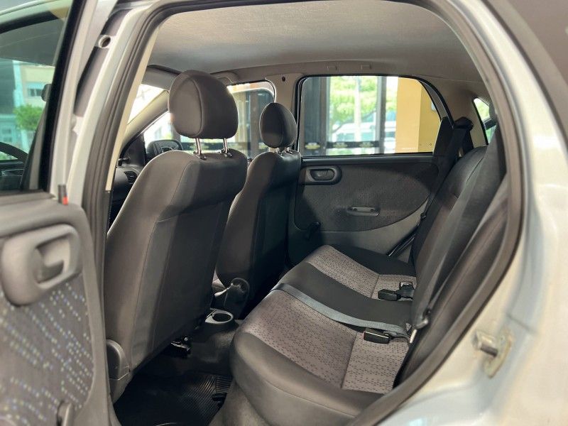 CHEVROLET CORSA 1.4 MPFI MAXX 8V 2011/2012 PRIME MULTIMARCAS CAXIAS DO SUL / Carros no Vale