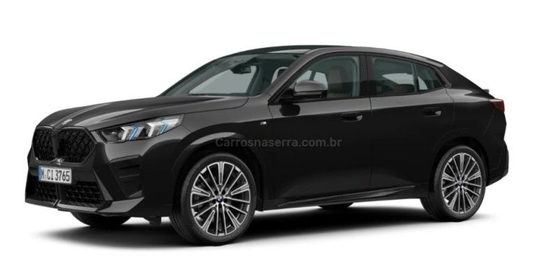 BMW X2 2.0 XDRIVE20I M SPORT 2024/2025 ÓTIMA CAR FLORES DA CUNHA / Carros no Vale