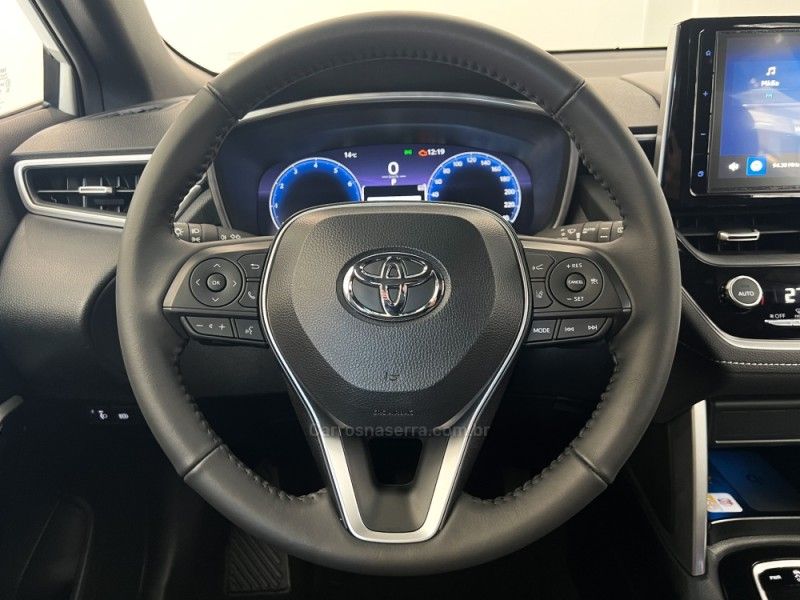 TOYOTA COROLLA 2.0 CROSS XRE 16V 2025/2026 ÓTIMA CAR FLORES DA CUNHA / Carros no Vale