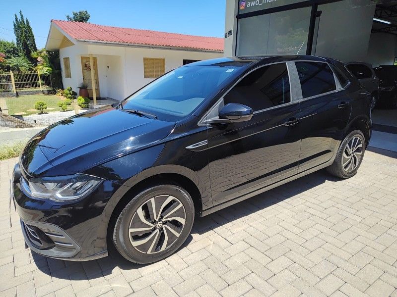 VOLKSWAGEN POLO 1.0 170 TSI 12V HIGHLINE 2023/2023 AWD MULTIMARCAS LAJEADO / Carros no Vale