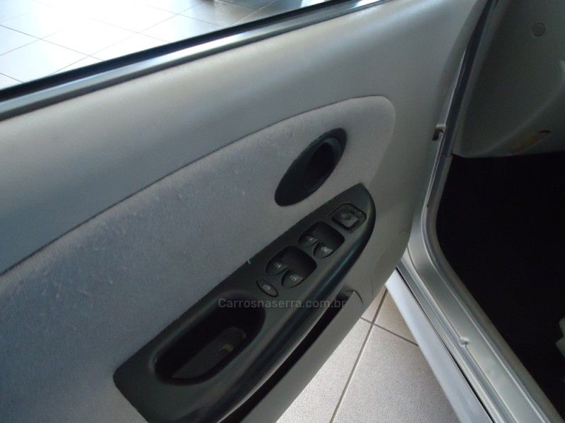CHERY QQ 1.0 MPFI ACT 12V 2012/2012 BOURSCHEID CARROS E MOTOS SANTA CLARA DO SUL / Carros no Vale