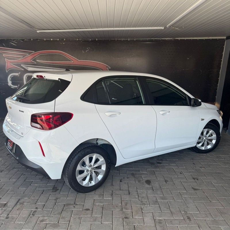 Chevrolet ONIX LT 1.0 TURBO 2023/2023 SÉRGIO VEÍCULOS TEUTÔNIA / Carros no Vale