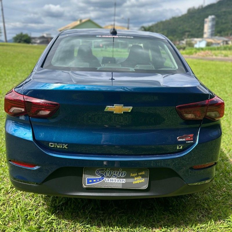 Chevrolet ONIX SEDAN PLUS LT 1.0 2024/2024 SÉRGIO VEÍCULOS TEUTÔNIA / Carros no Vale