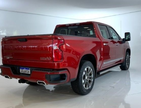 Chevrolet SILVERADO 2024/2024 SÉRGIO VEÍCULOS TEUTÔNIA / Carros no Vale